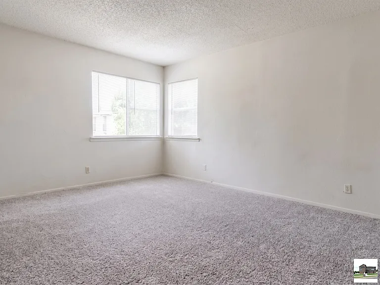 2210 Cascade Dr #B — Photo 10