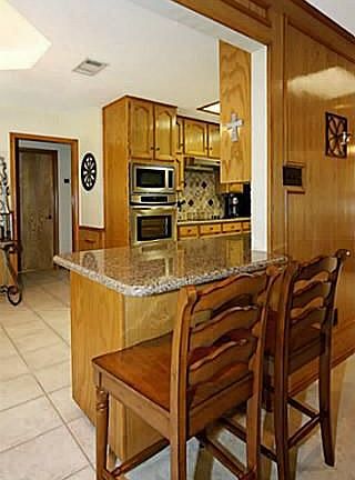 4th image of 8420 Stephanie Dr