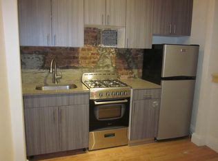 360 Broadway APT 2R, Brooklyn, NY 11211