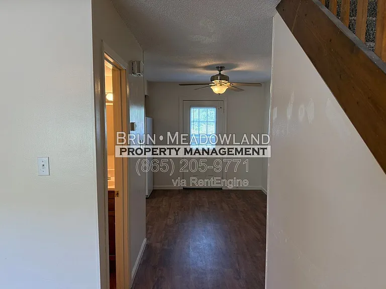1811 Meadowland Ln #C — Photo 5