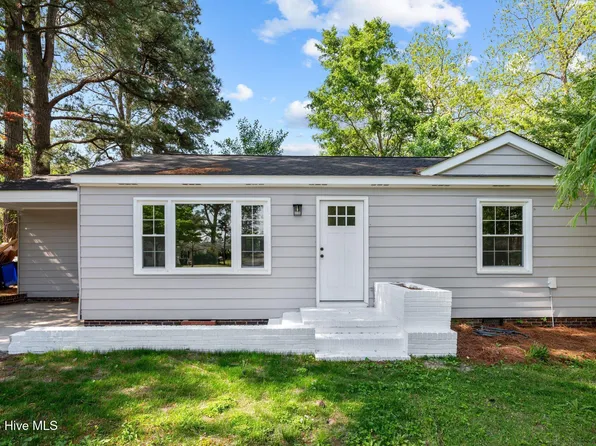 2818 Jefferson Drive, Greenville, NC 27858