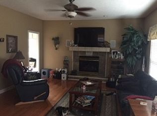 12811 Covered Bridge Rd, Sellersburg, IN 47172