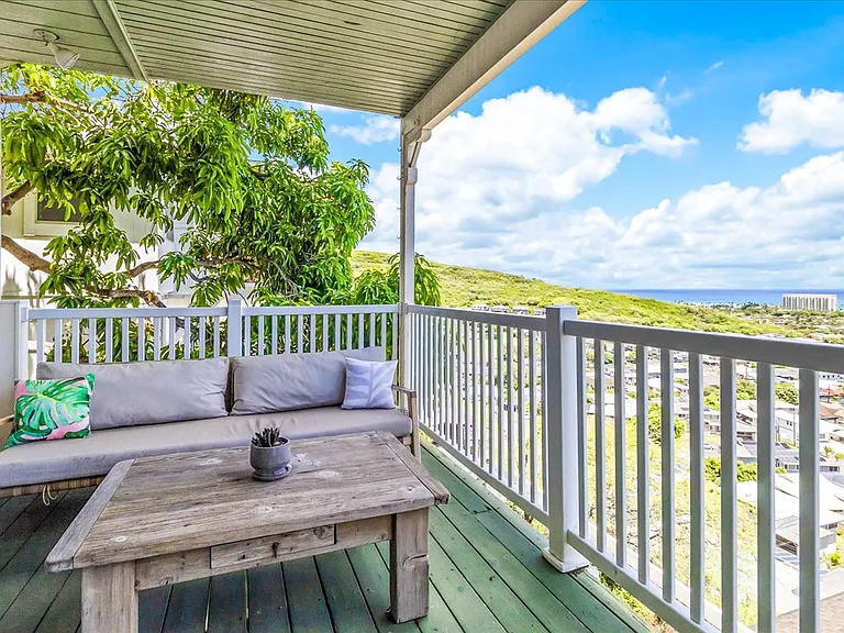 1512 Halekoa Dr #B — Photo 14