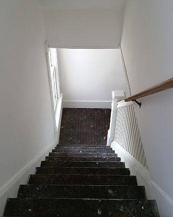 5th image of 110 Bickford Ave