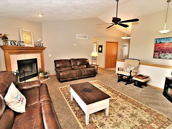 4th image of 5419 Falcon Crest Dr