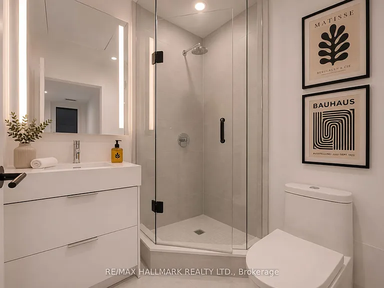 308 Jarvis St #210 — Photo 19