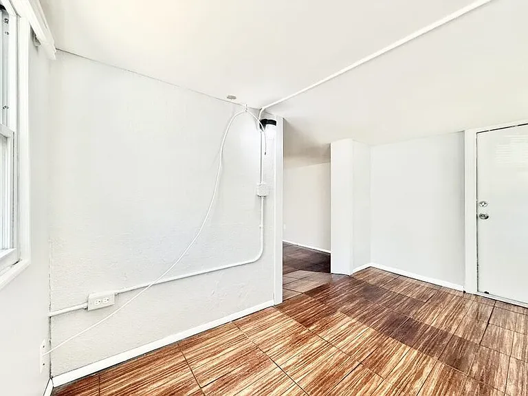 2611 41st Ave N #C — Photo 32