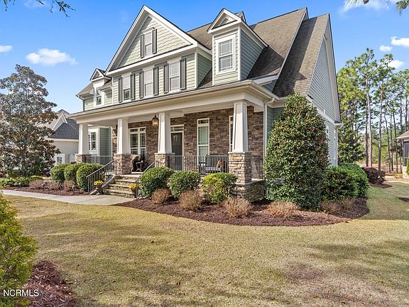 3rd image of 3587 Wood Crest Lane
