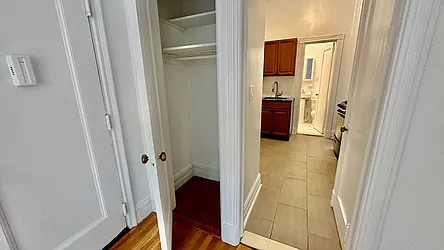 Rented by HOLTON REAL ESTATE INC.