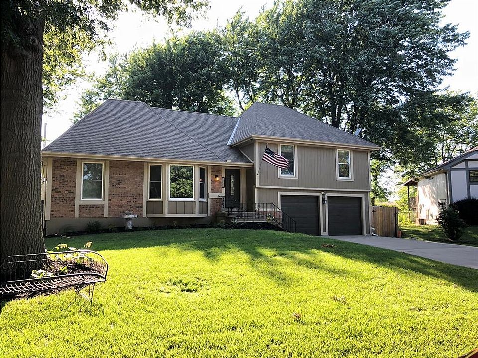 2nd image of 502 N Park Dr