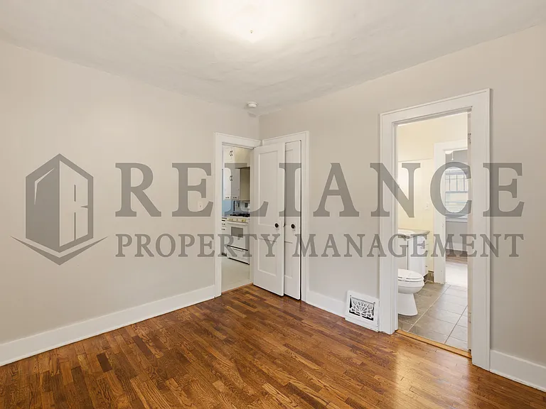 2301 W 3rd St N — Photo 28
