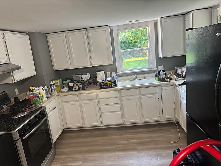 2305 N Ellis St — Photo 11