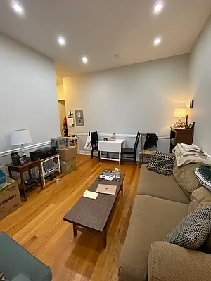 Rented by Mdays Realty | media 11