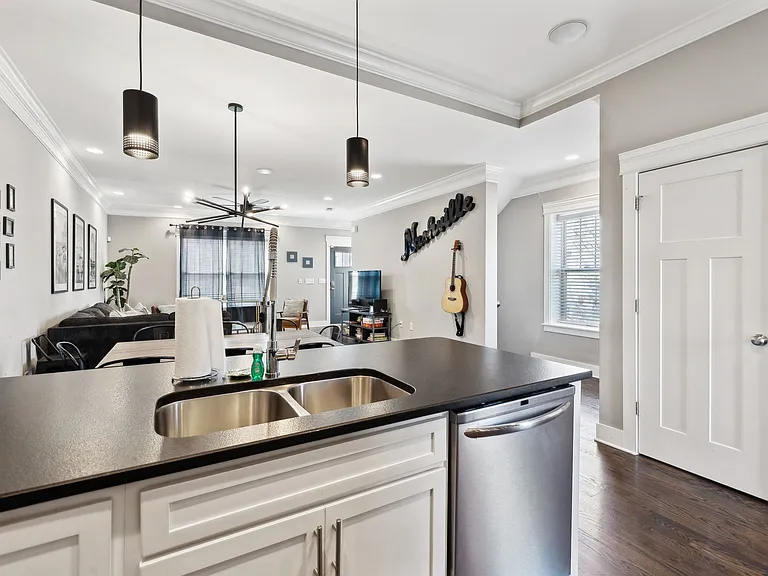 1308 Wedgewood Ave — Photo 15