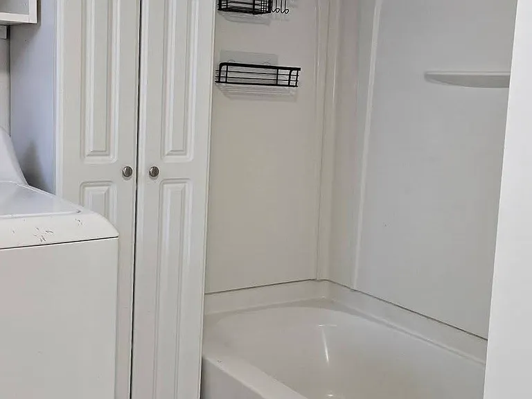 1349 Beach Dr — Photo 15