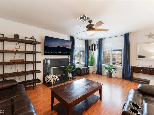 944 Angel Star Ln, Las Vegas, NV 89145