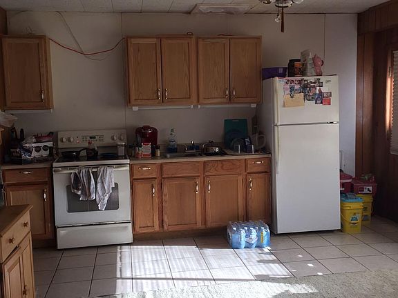 2nd image of 921 Ann Ave