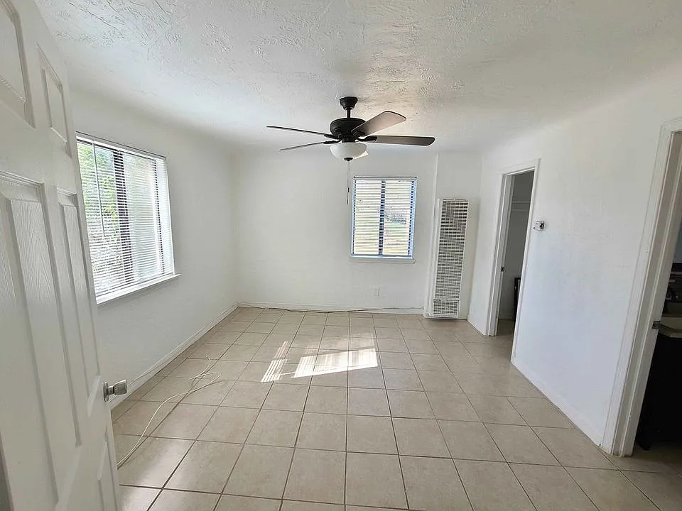 353 Lafayette Drive - 2 — Photo 3