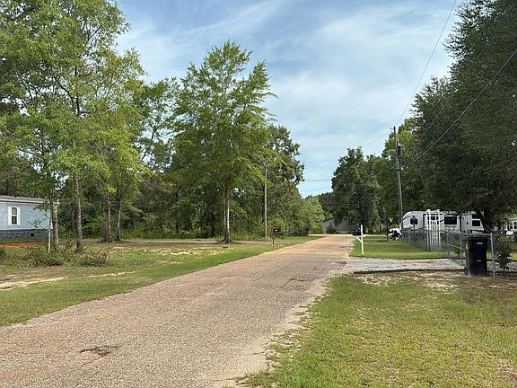 4th image of 7586 Nathan Ct