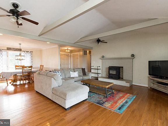 3rd image of 12242 Lindann Ln