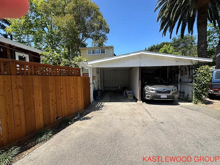 35 Poplar Ave — Photo 19