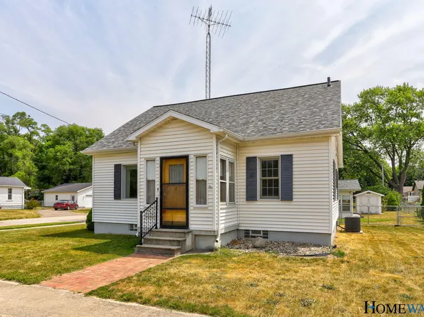 401 S Center St, Hartford, MI 49057