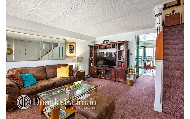 Sold by Douglas Elliman | media 14