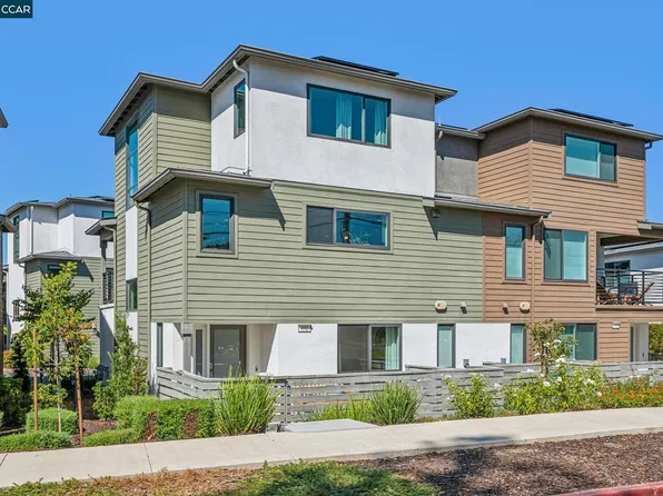 132 Pioneer Ave, Walnut Creek, CA 94597