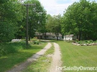 10877 N Douglas Rd, Riverdale, MI 48877