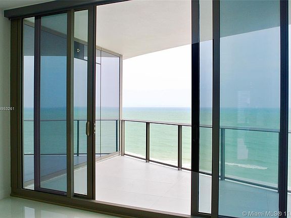 5th image of 15701 Collins Ave Unit 1103