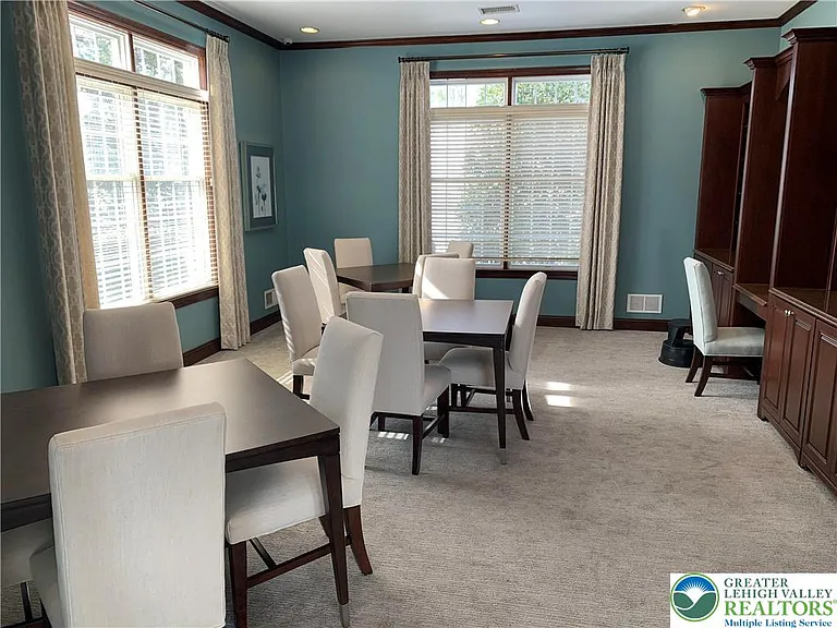 560 Quaker Ridge Ter — Photo 38