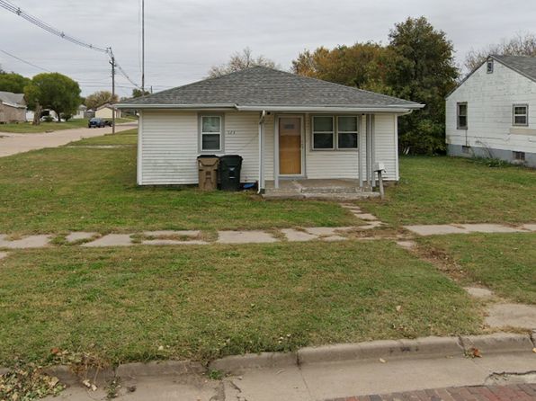 523 E 4th St