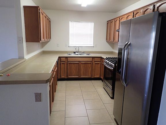 4th image of 12240 Sun Bridge Pl