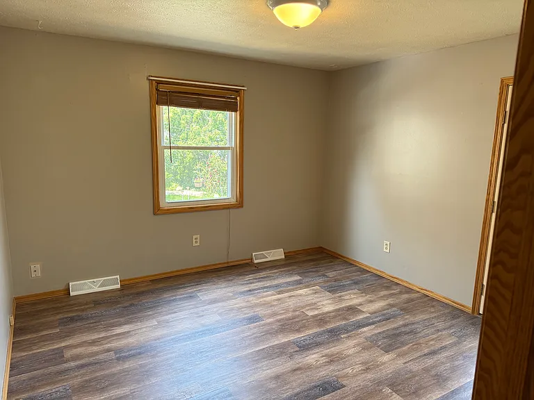 4912 Wellington Ave — Photo 13