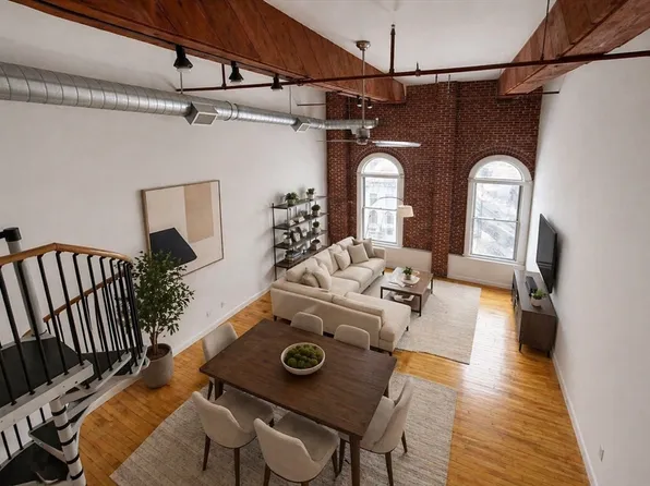 10 Kearney Sq APT 407, Lowell, MA 01852