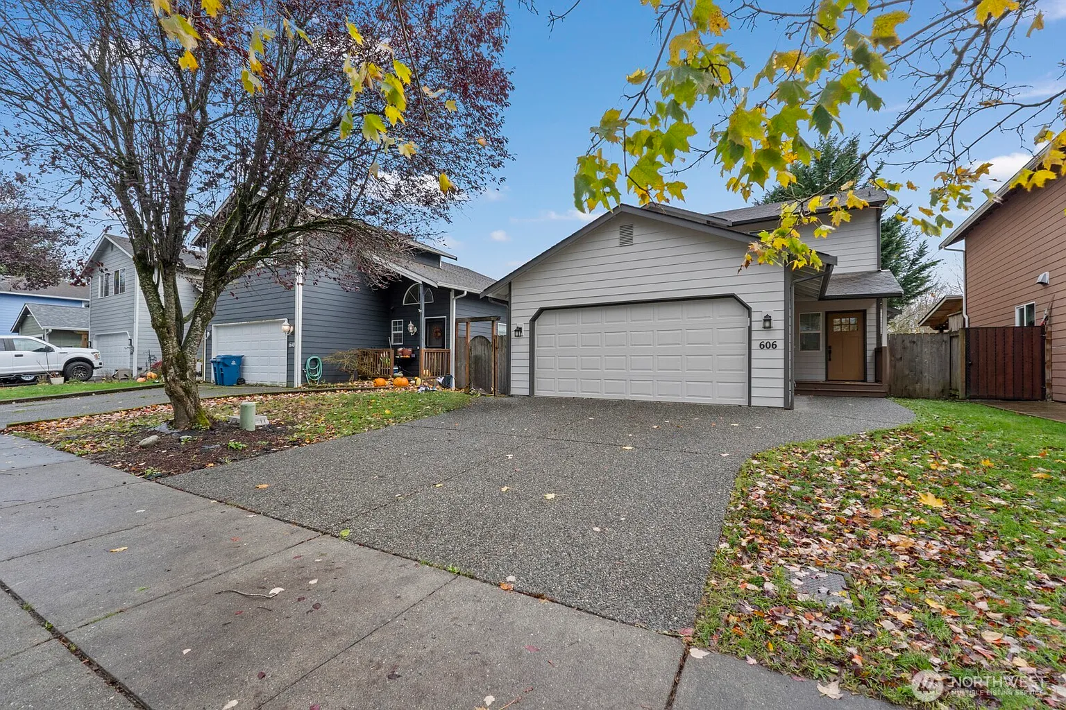 606 Date Avenue photo 1