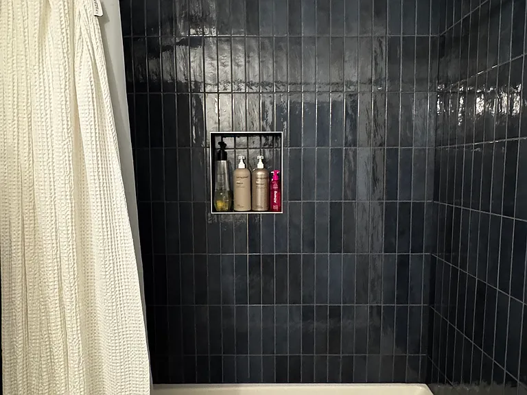 2028 N Oakley Ave #2 — Photo 6