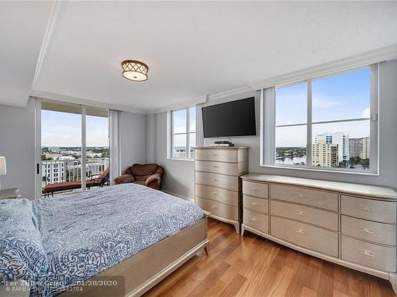 5th image of 3020 NE 32nd Ave APT 1002