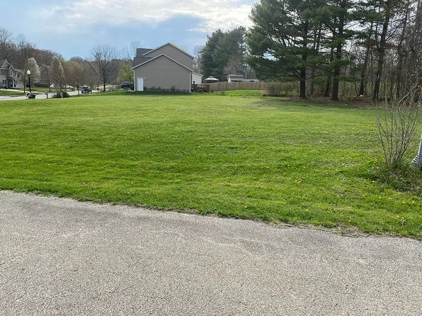 599 Silver Creek Dr, Doylestown, OH 44230