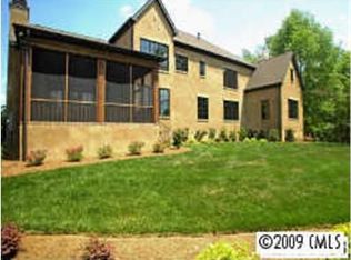 5706 Five Knolls Dr, Charlotte, NC 28226