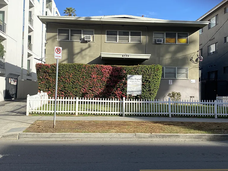 6725 Yucca St — Photo 13