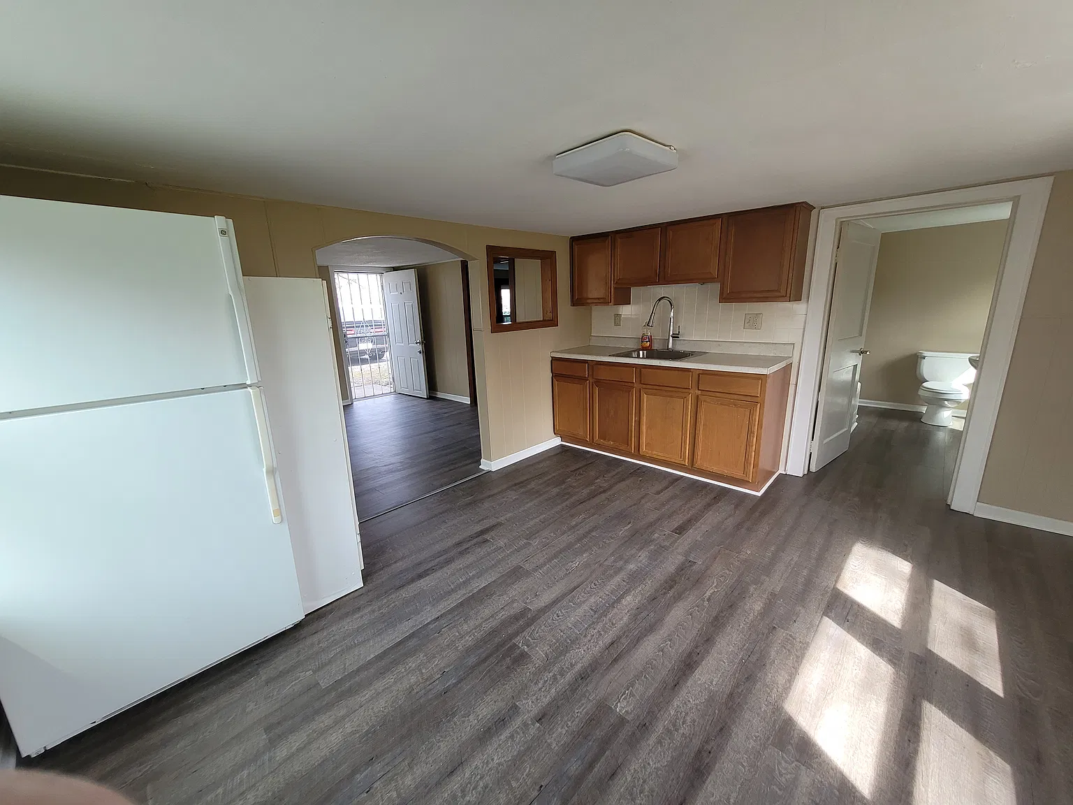 2 bed, 850 sqft, $1,100 — Photo 1