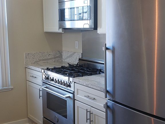 4th image of 1066 41st Ave #A