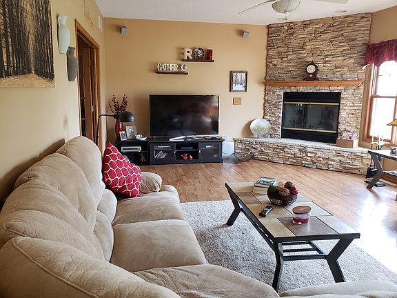 Spacious family room