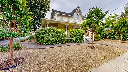 1133 Edwards St Photo 1