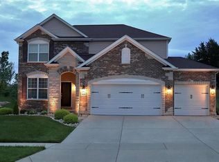 105 Wilmer Valley Dr, Wentzville, MO 63385