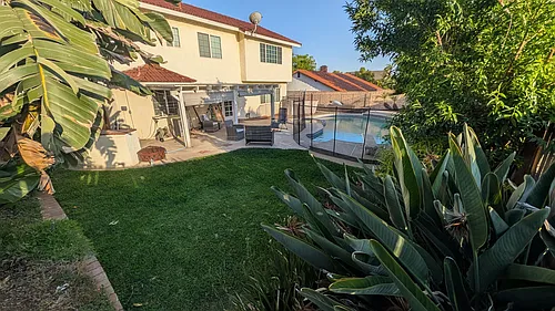 141 Abbey Ct Photo 1