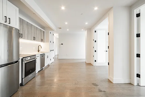 Rented by Twin Group | media 22