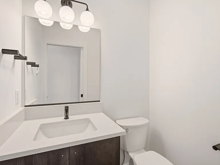 21806 E Indiana Ave — Photo 10
