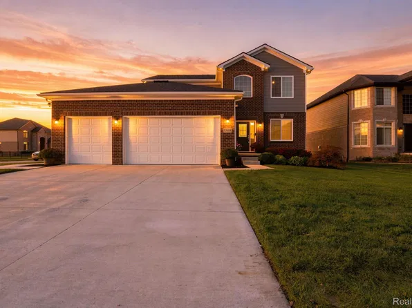 52658 Char Marie Dr, Macomb, MI 48042